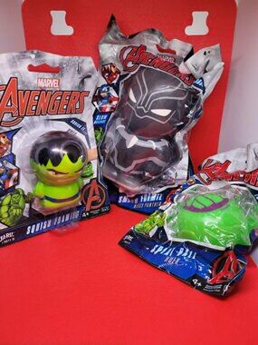 3 Brand New Marvel Avengers Small Toys Smash, Squish Foamie Splat Ball Hulk Blac